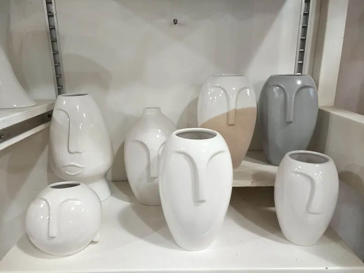 ceramic flower vase 4.JPG