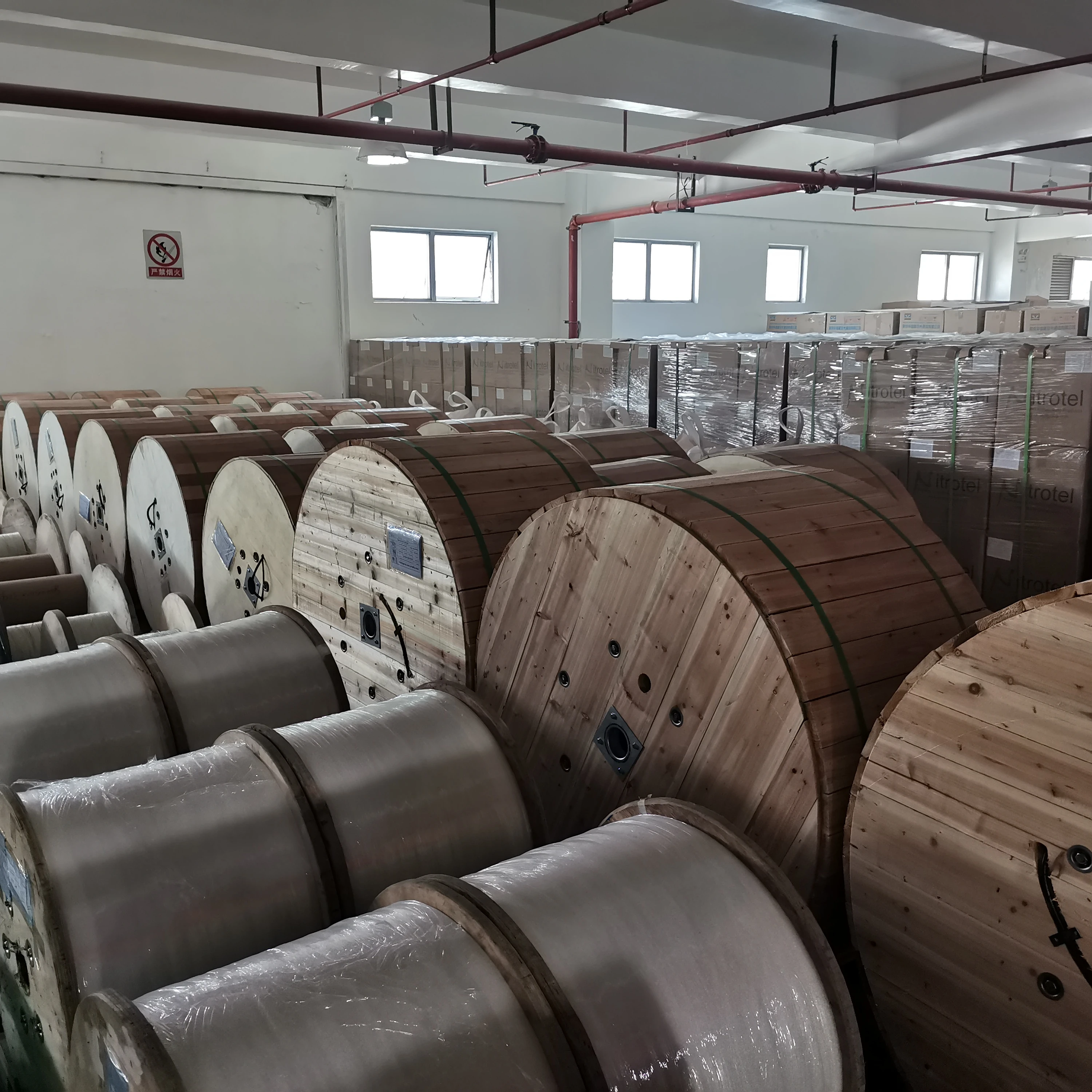 Most Popular Underground  APL Tape Armoured Optical Cable Price 24~288 Core PE Sheath GYTA Fibre Optic Cable Outdoor