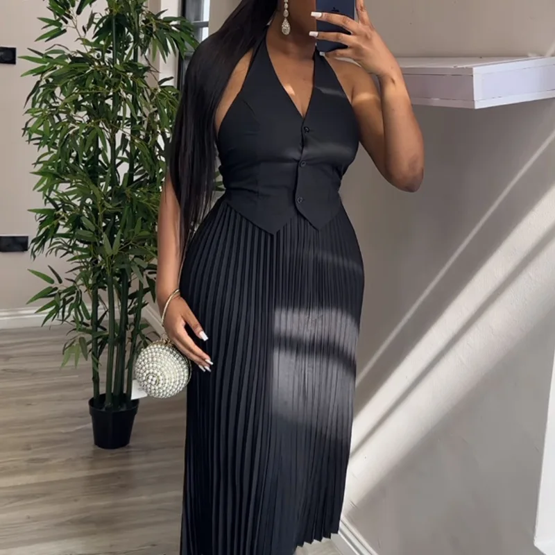 Custom New Design 2024 Summer Fashion Solid Color Button Hanging Neck Vest Top Half Skirt Casual Office Elegant 2 Piece Set