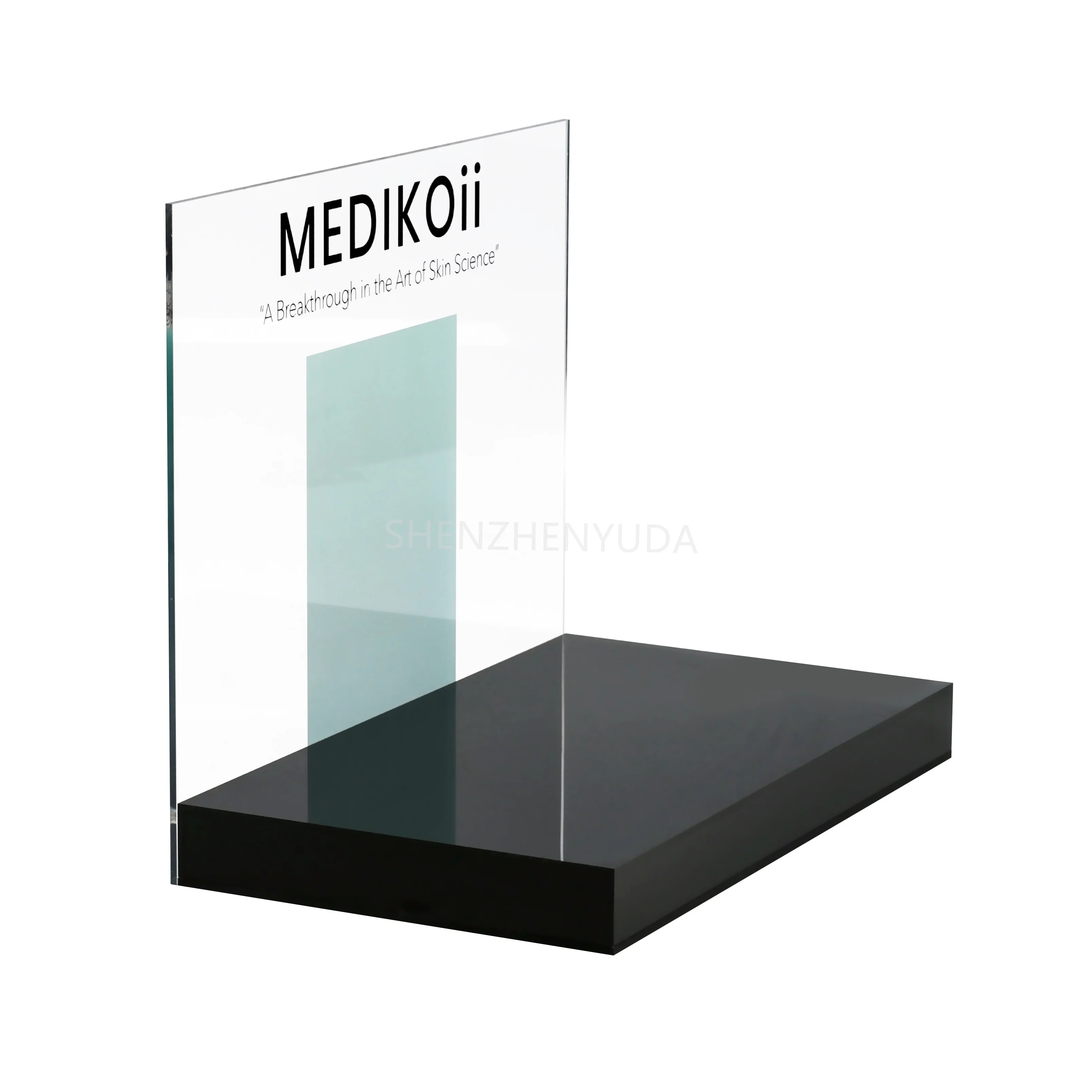 Акриловая стойка для косметики