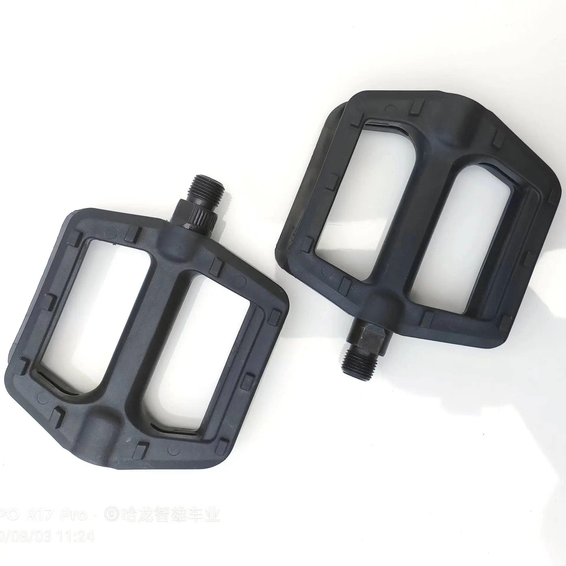 Good Quality Mountain Bike Pedals MTB Sealed 4 Bearing  Anti Slip Nylon Bicycle Pedals
