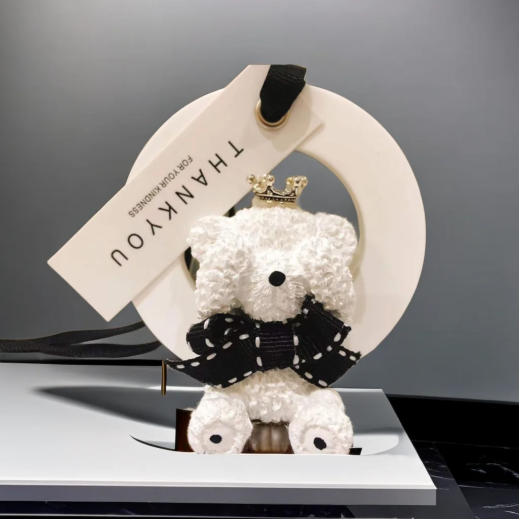 Pink Bear Shaped Ring Hanging Scented Ceramic Aroma Stone Pendant Aroma Essential Oil Diffuser Air Freshener