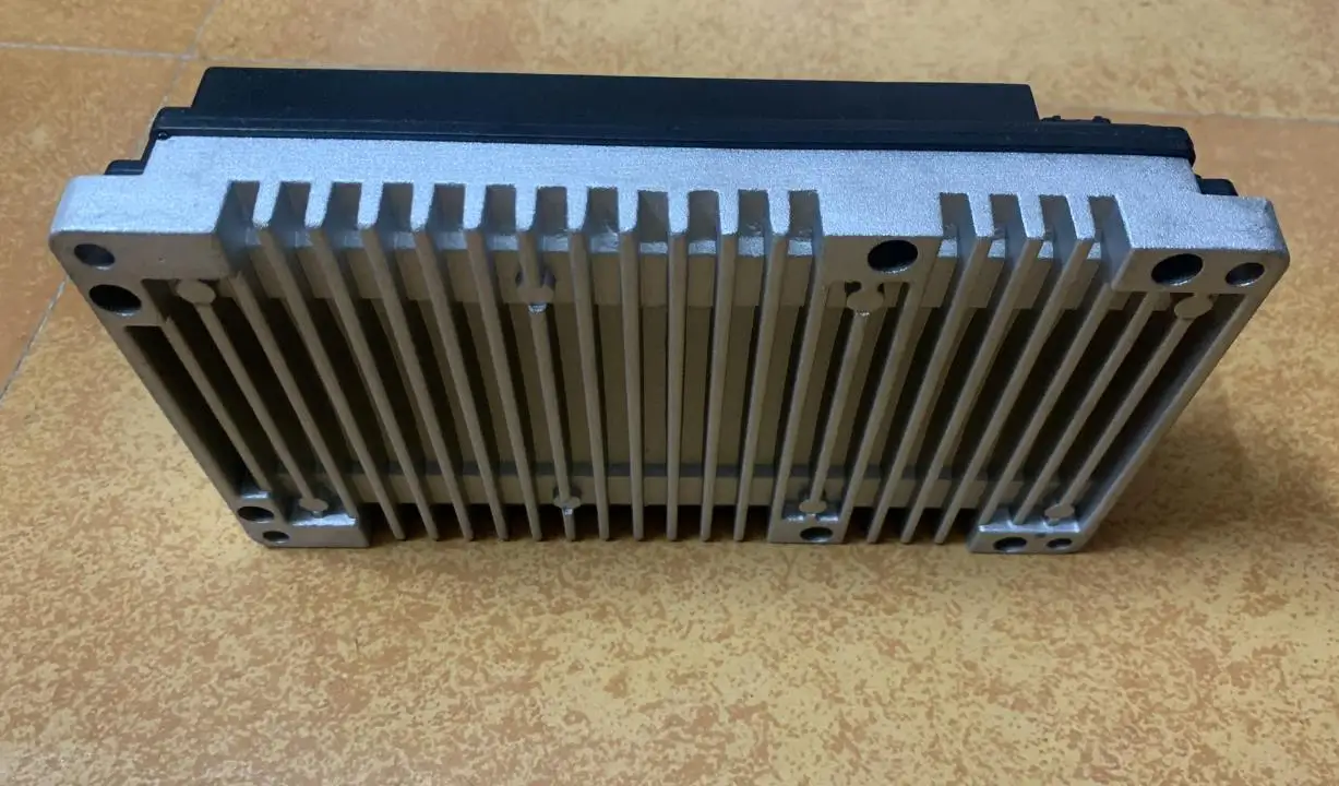 Лидер продаж программируемый бесщеточный контроллер двигателя Votol EM100S 130A DC для электрического скутера