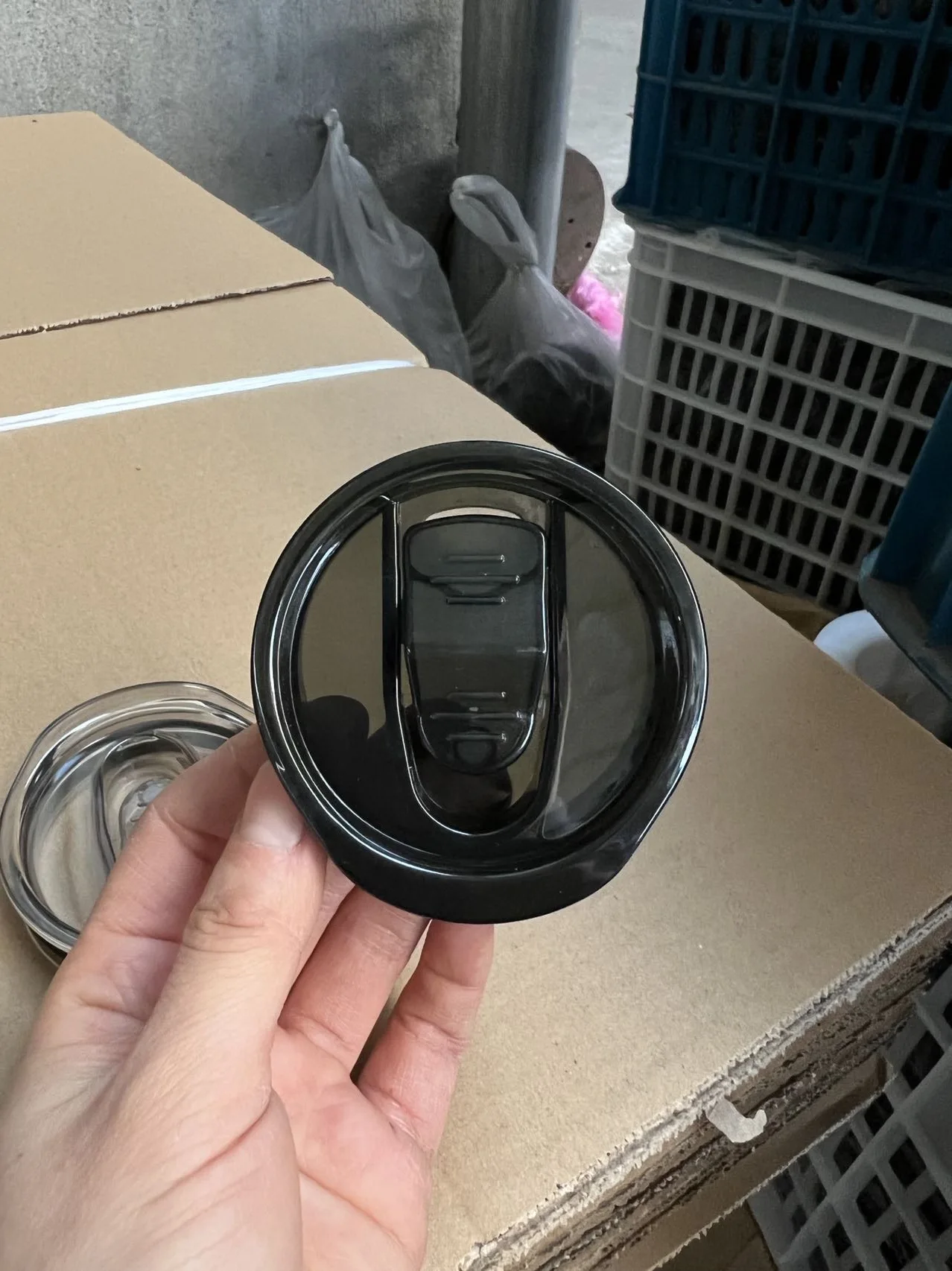 Spill Proof Sliding 20oz colorful lids red black pink clear Leak-proof acrylic plastic cover lids 20 oz Skinny Straight tumblers