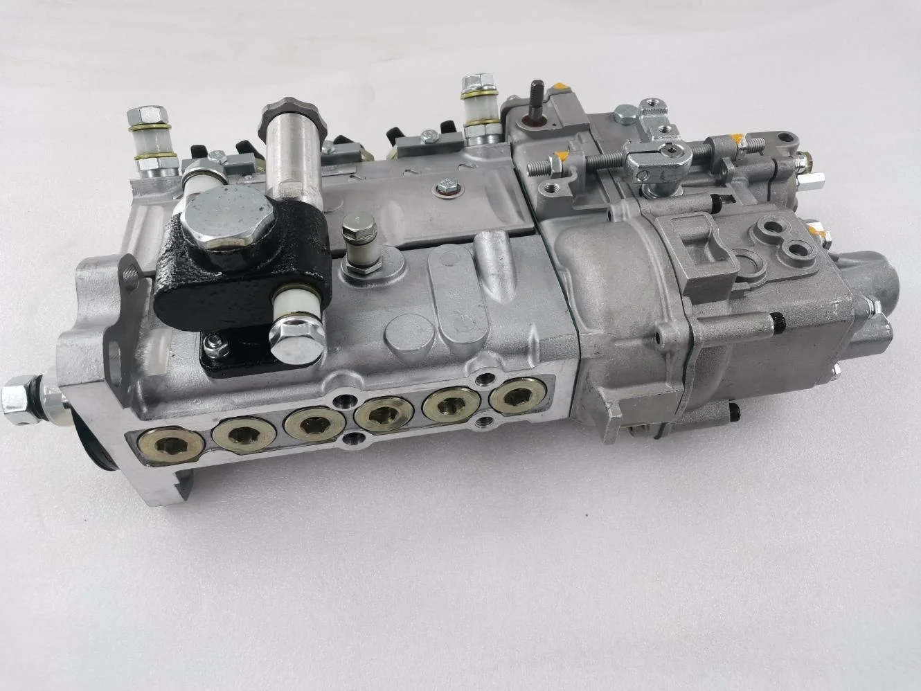 32B65-04220 Высокое качество HYUNDAI R170W-7 экскаватор двигатель высокого давления масляный насос