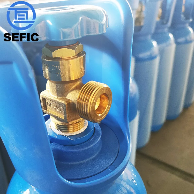 Iso9809-3 5L 150Bar 140mm Oxygen Bottle Medical Oxygen Cylinder Sizes For Breathing