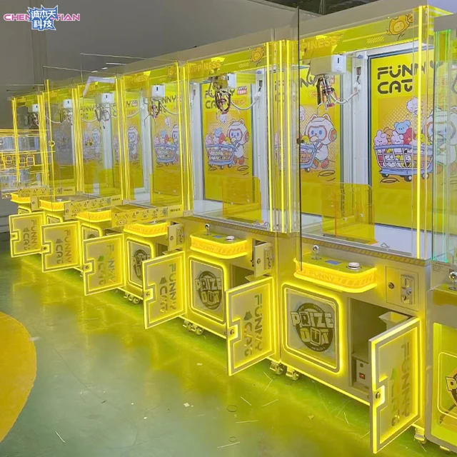High -end custom interactive experience trendy toys boutique blind box hook claw doll machine
