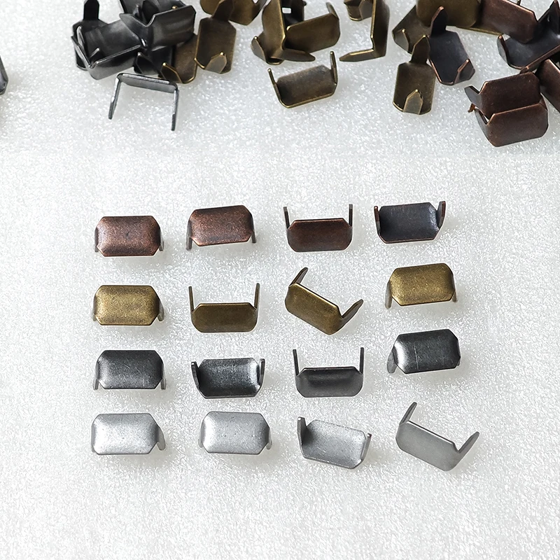 Square Fastening Nail Staples Custom Color Brass with 2 Prong Claw Rivet for Leather 10000 Pieces 5 Bags Custom Cm Prism Support