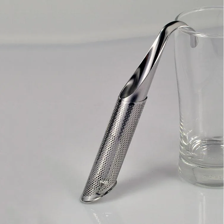 Customized Laser Logo Fine Mesh Tea Diffuser Tea Steeper Long Handle Stick Pipe Stainless Steel Tea Strainer With Hook