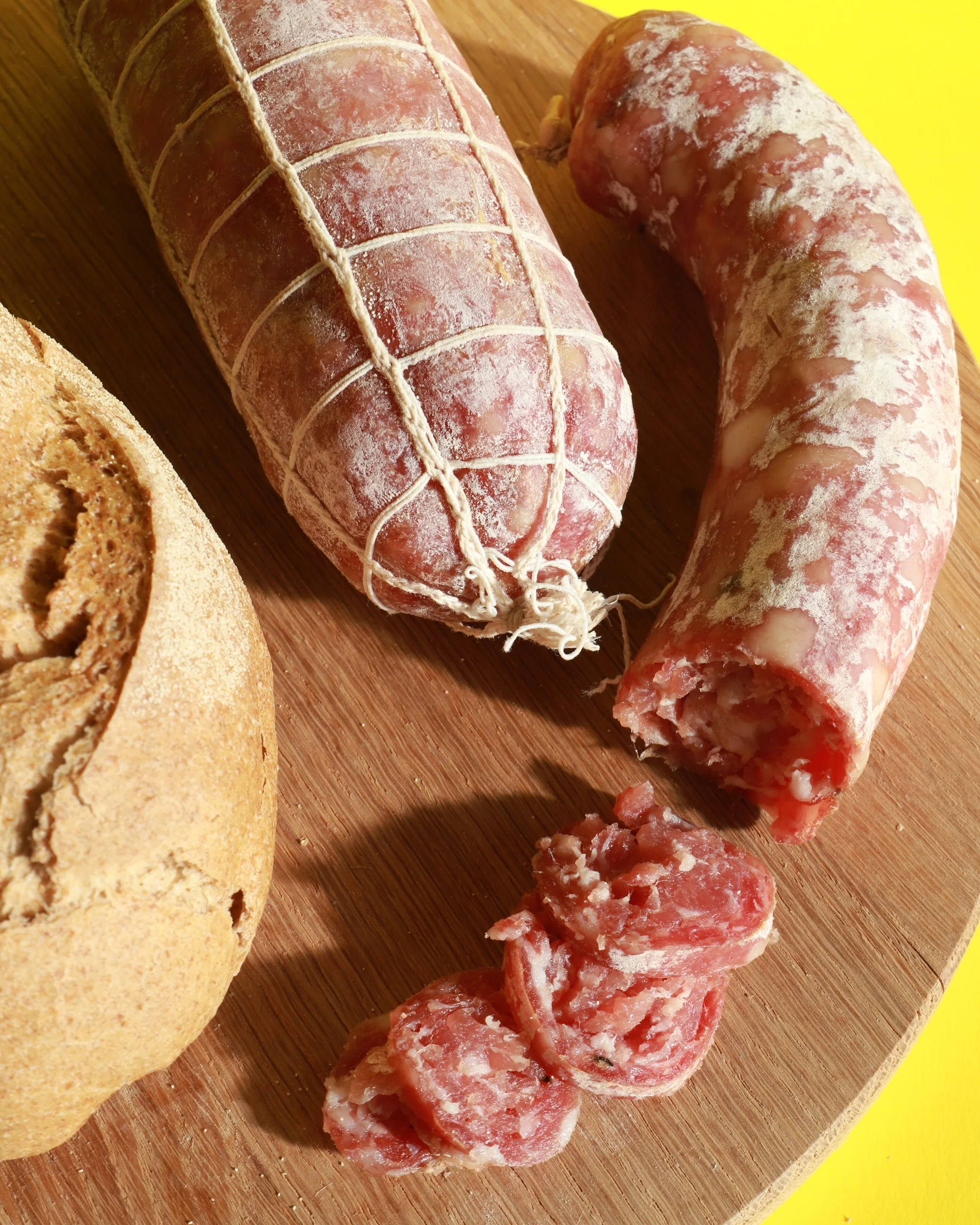 Салями с острым пиментон сделанный в Италии высококачественный 180 gr Vecchio Varzi