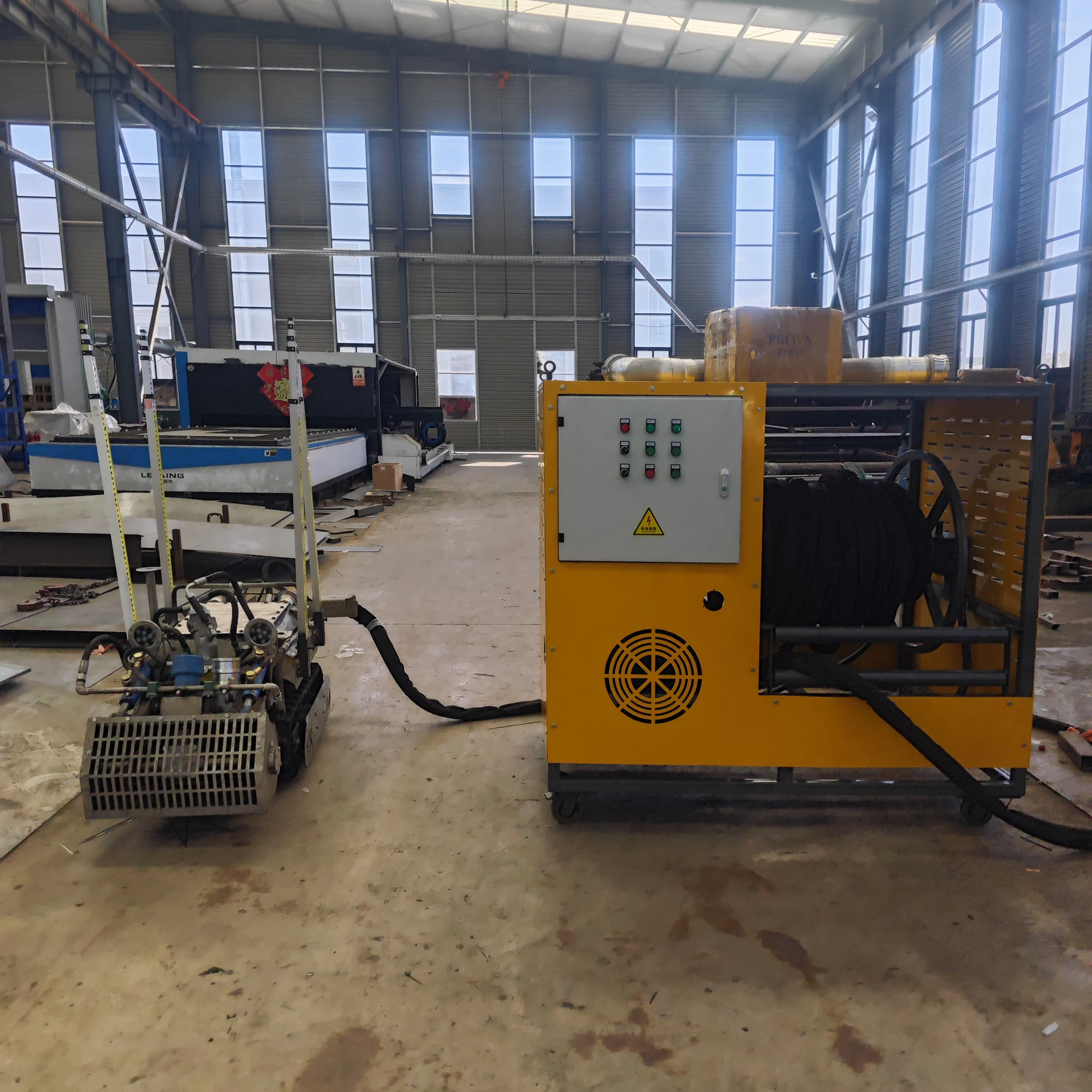 Hot selling underwater cleaning equipment submersible dredging machine dredge cleaning robot