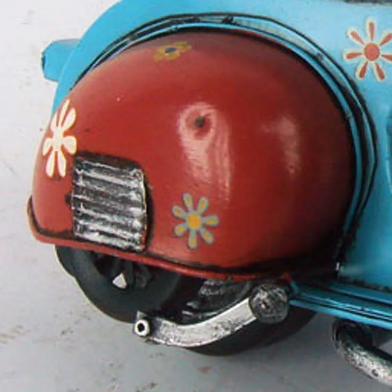 1959 красно-синий VESPA GS 150 W/цветы в