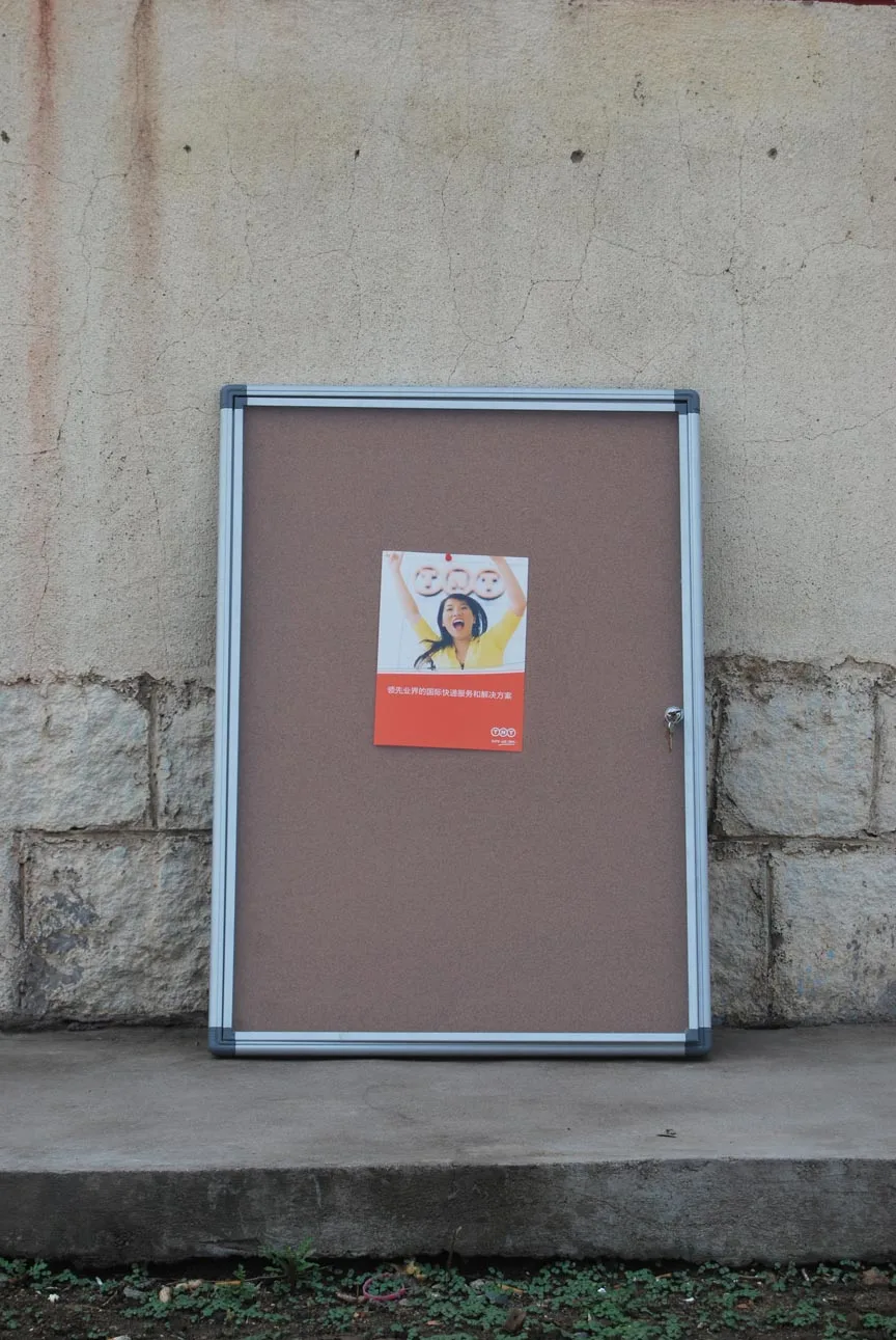 Manufacturer Combination Bulletin Board Displays Case Outdoor Enclosed Magnetic Whiteboard