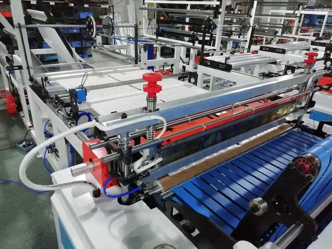 Two sides sealing Air Bubble Pouch Bag Packaging Film making machine