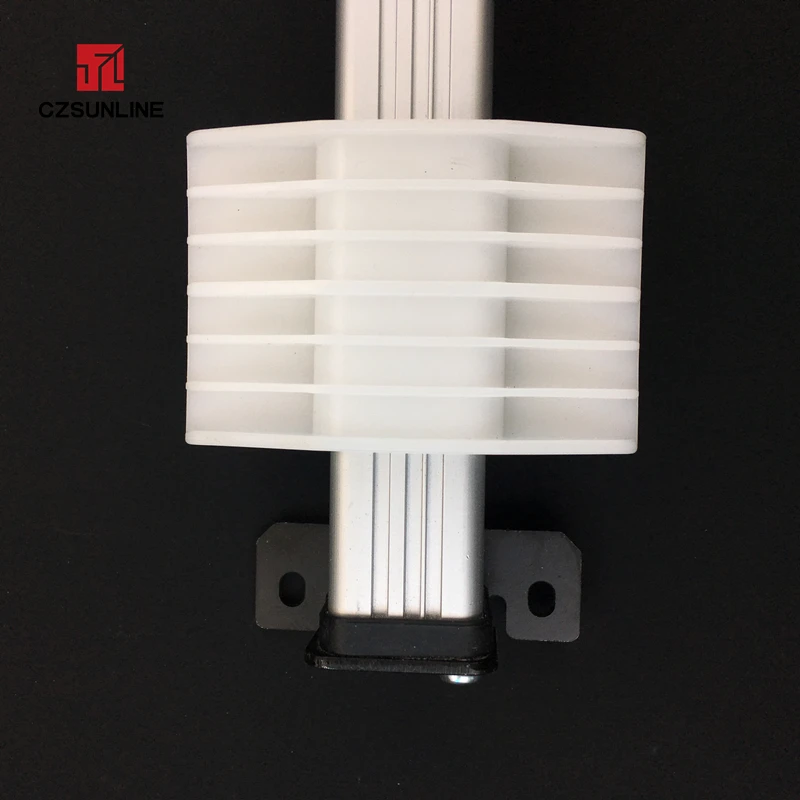 Кресло с откидным механизмом и линейным приводом 24