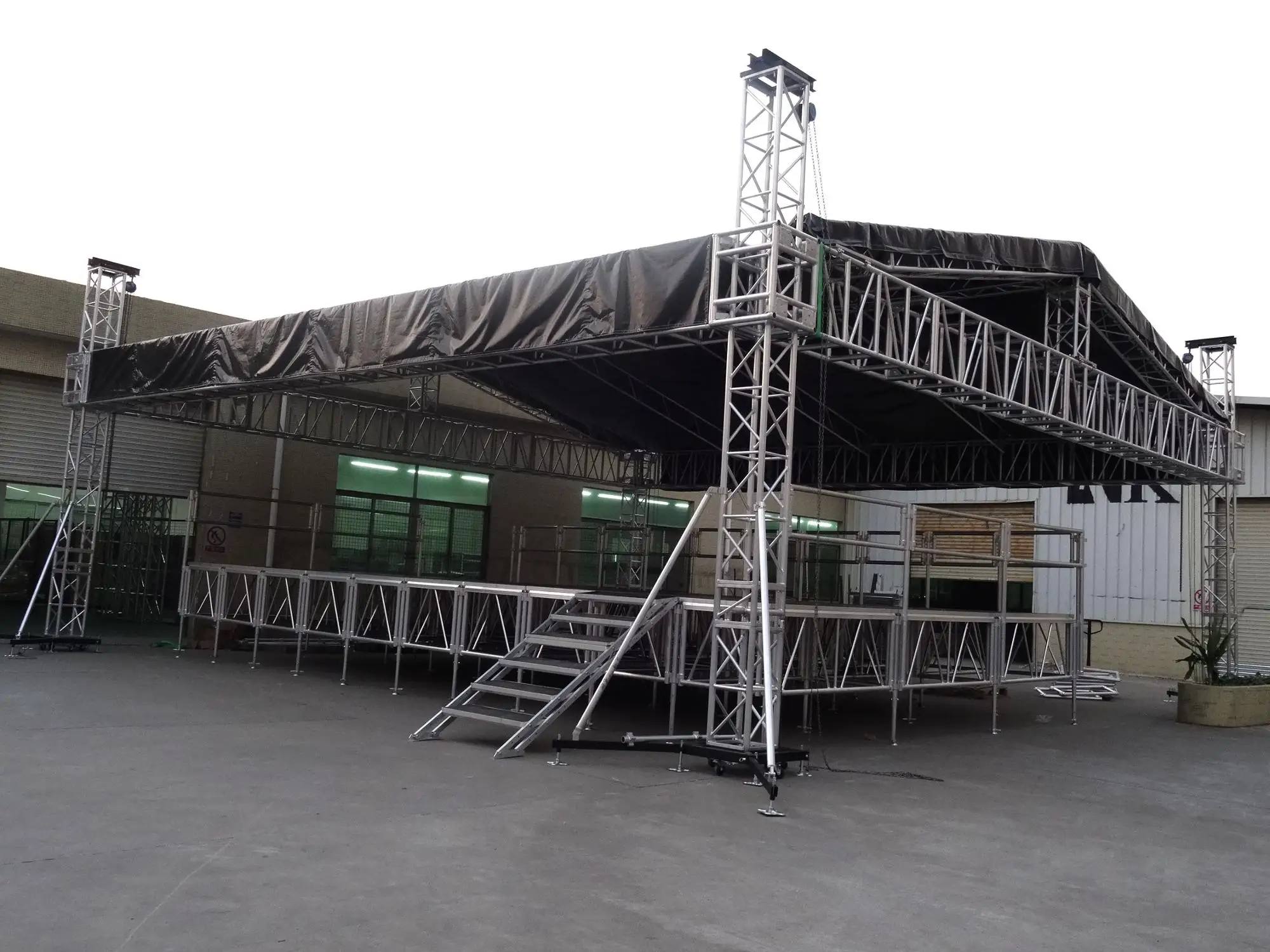 Roofing Tent Truss System