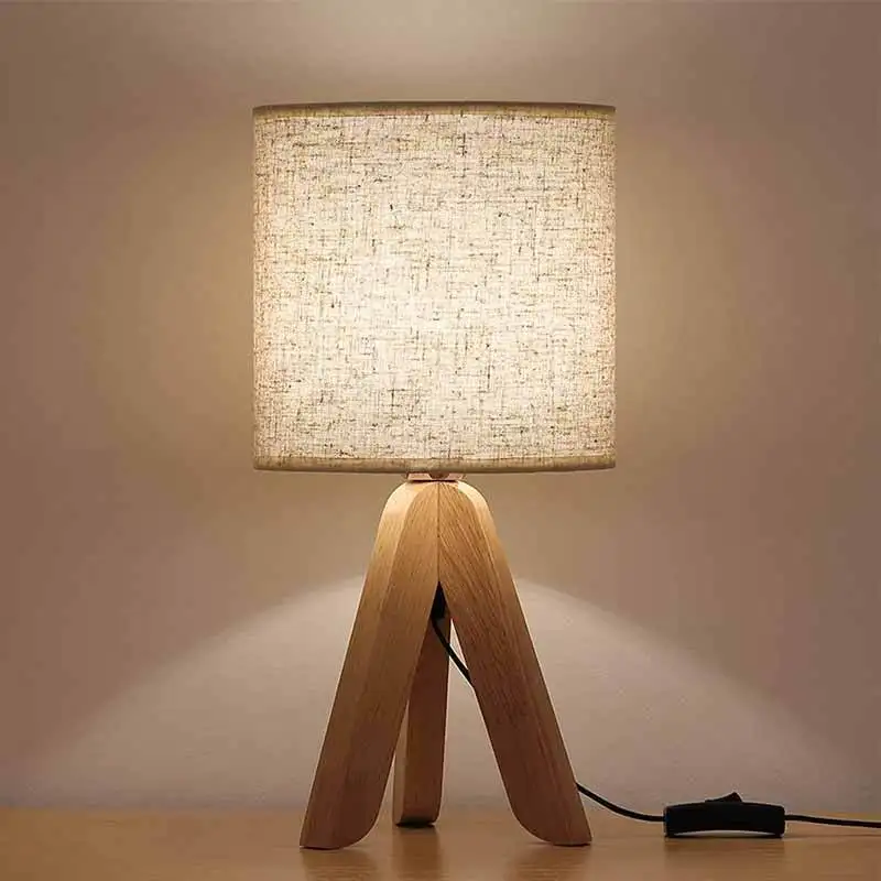 Modern Garden Wood Art Tripod Table Lamp Hotel Bedroom Bedside Lamp