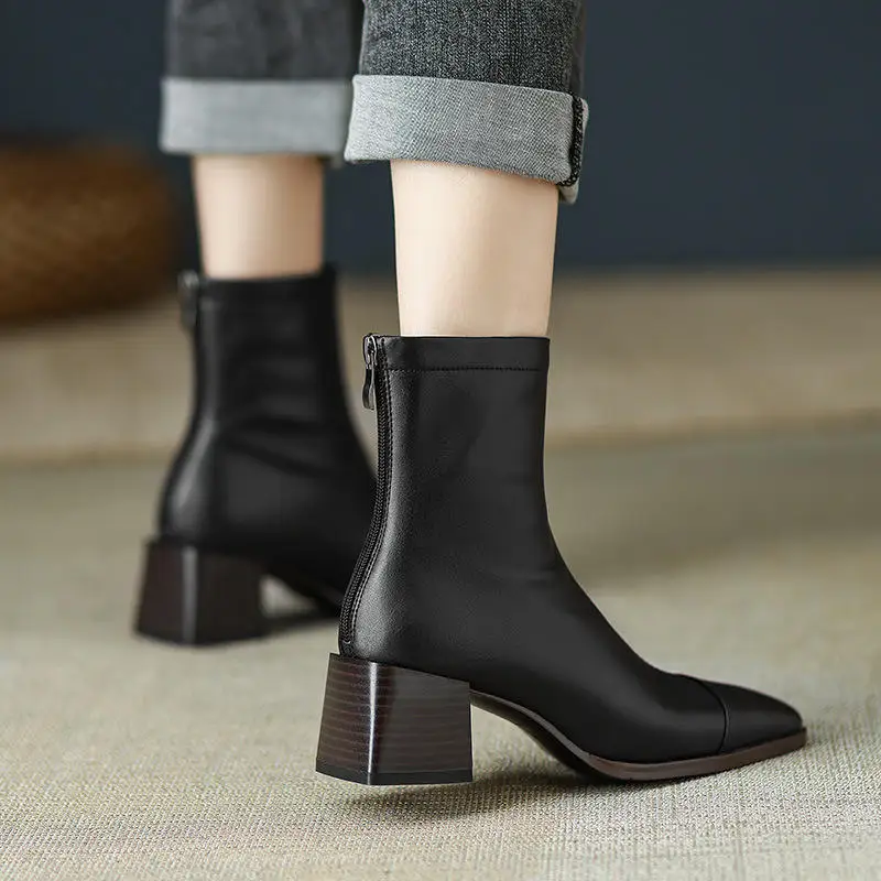 Wholesale Hot Sale High Quality Fashion Winter Low Heel Platform Ankle Boots Women