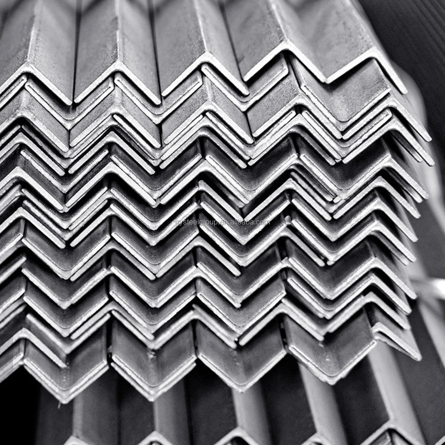 Hot sale Super Quality  astm a36 hot rolled 80x80mm 100x100 angle bar For Bridges