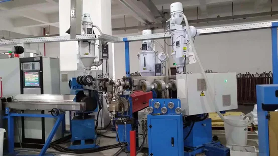 PVC PE Wire and cable  extrusion machine