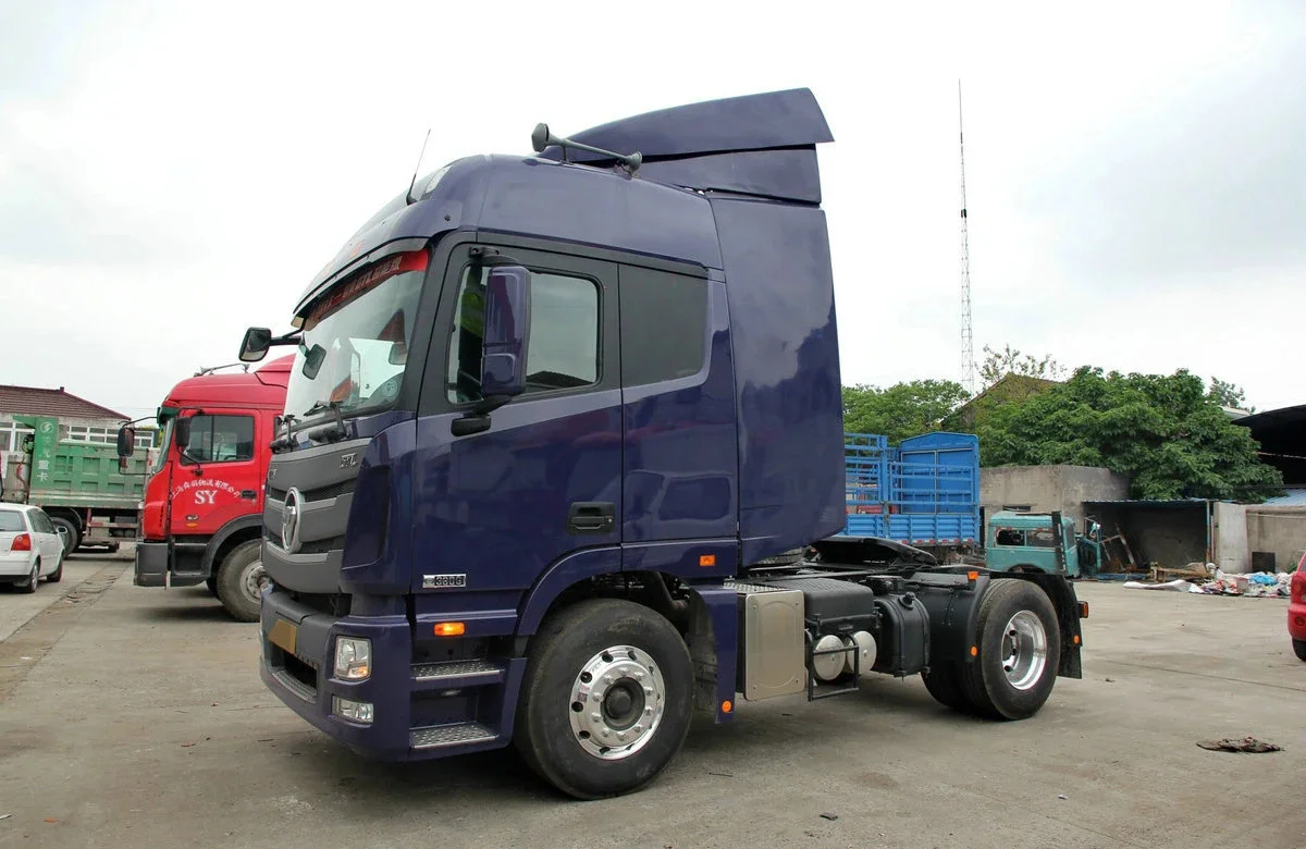 Hot Selling commercial transport Road tractor trucks Wholesale Price Brand New Good Performance Foton Auman 4X2 Tractor Truck