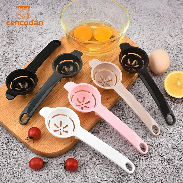 Home Kitchen Essential Baking and Cooking Long Handle Plastic Egg Separator for Separating Egg Yolks and Whites