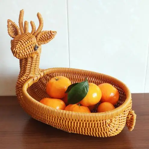 Factory Best seller cute Deer/Duck/Squirrel/ Swan animal rattan fruit basket handmade wicker baskets for gifts fruit