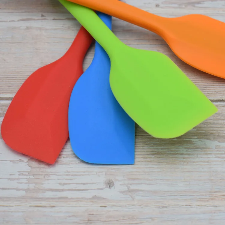 New Design BPA Free Kitchen Scraper, Food Graded Silicone Spatula