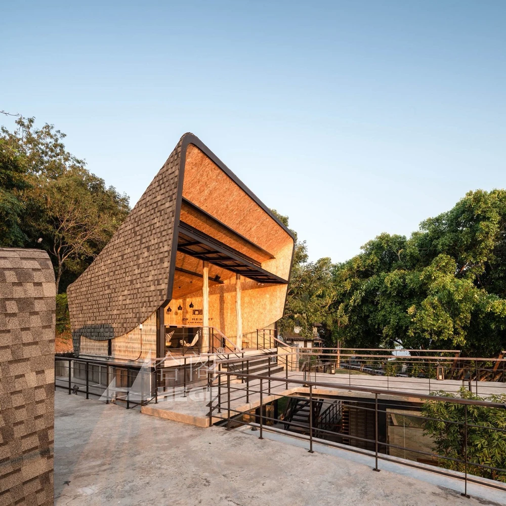 Low Cost Prefabricated Wood Houses Overwater Resort Houseboat Convenient For Swimming