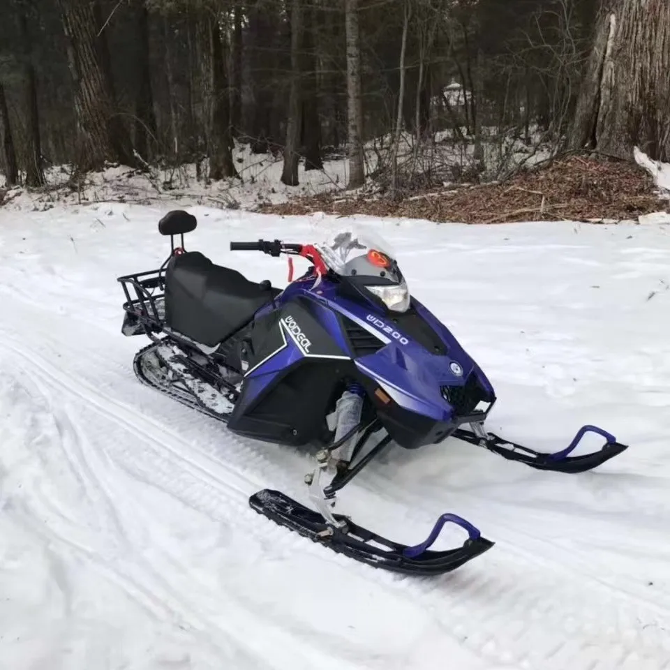 Customized 380cc snowmobile  gas snowmobile Chinese snow mobile for adult