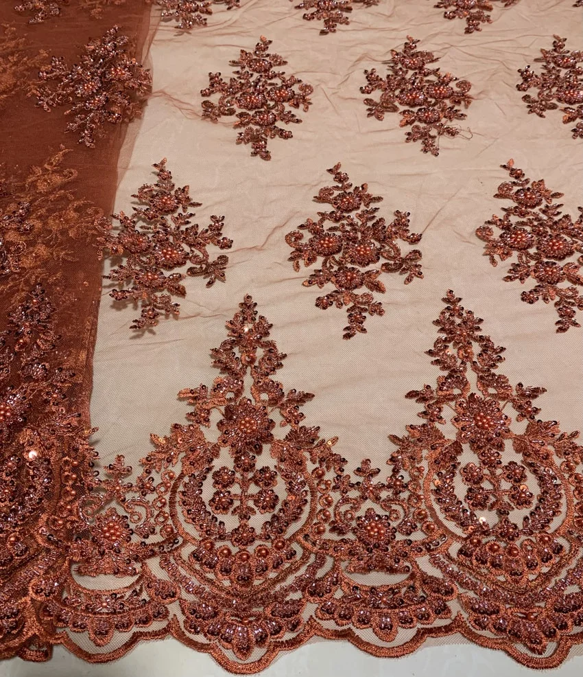 Хит продаж новый дизайн вышитая бисером Тюлевая ткань/Модная машинная вышивка кружевная ткань для платьев