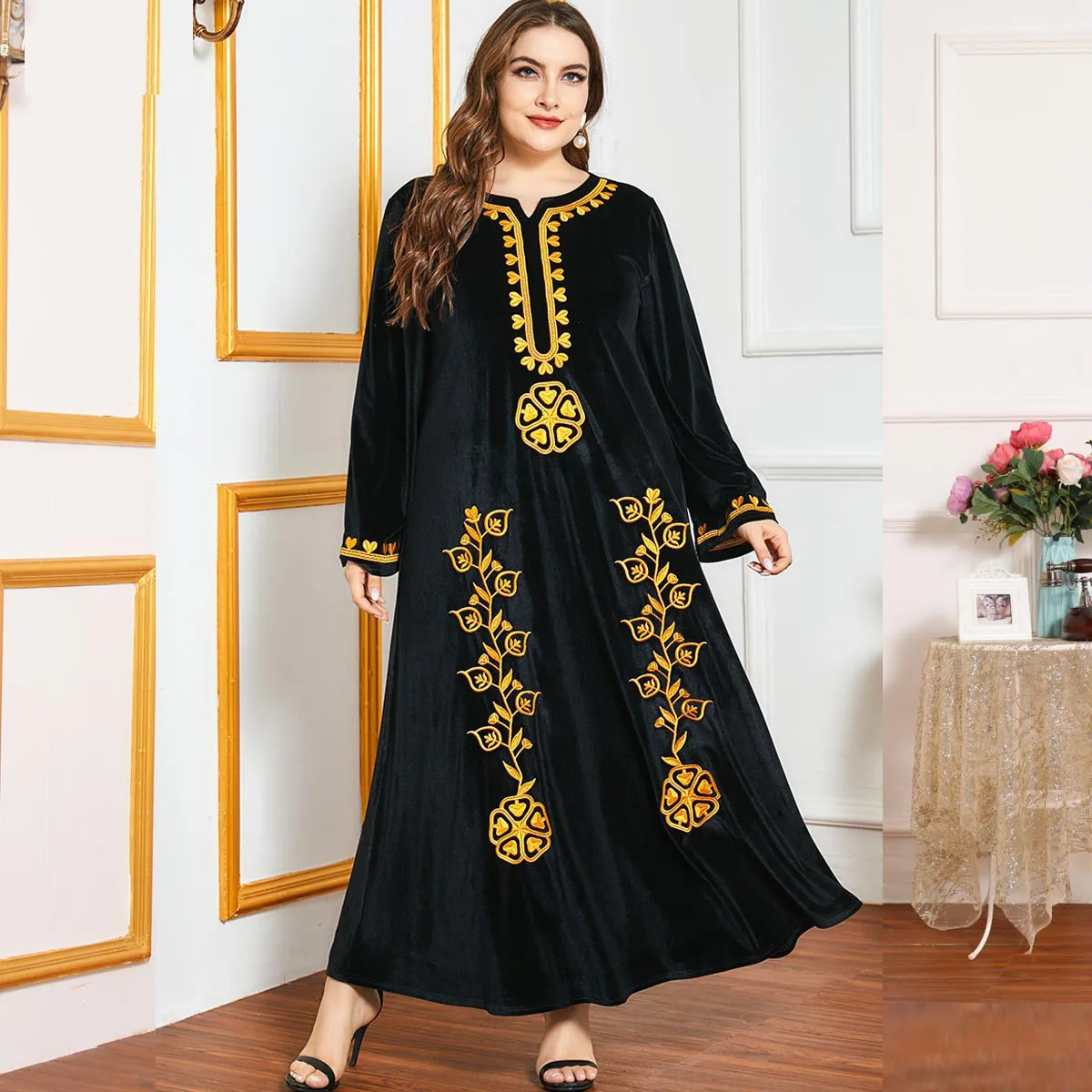 High Quality Abaya Flower Velvet Gold Thread Embroidery Muslim Dress Autumn Winter Abaya Dubai Black