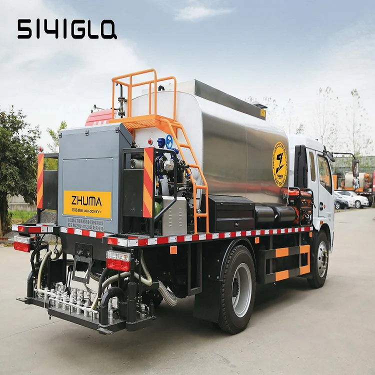 Road Maintenance Equipment Flexible Smart Control Asphalt Distributor Truck For Road Construction
