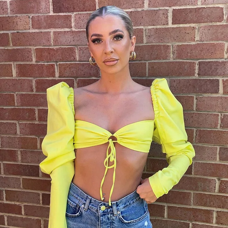 
 Однотонная суперкороткая футболка с длинным рукавом, женский сексуальный укороченный топ с глубоким вырезом, на шнуровке, летняя Клубная одежда для вечеринки  