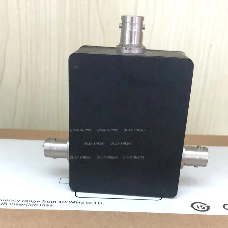 Passive Broadband UHF Antenna Splitter with BNC Ports for Wireless Microphone Antenna Distribution System