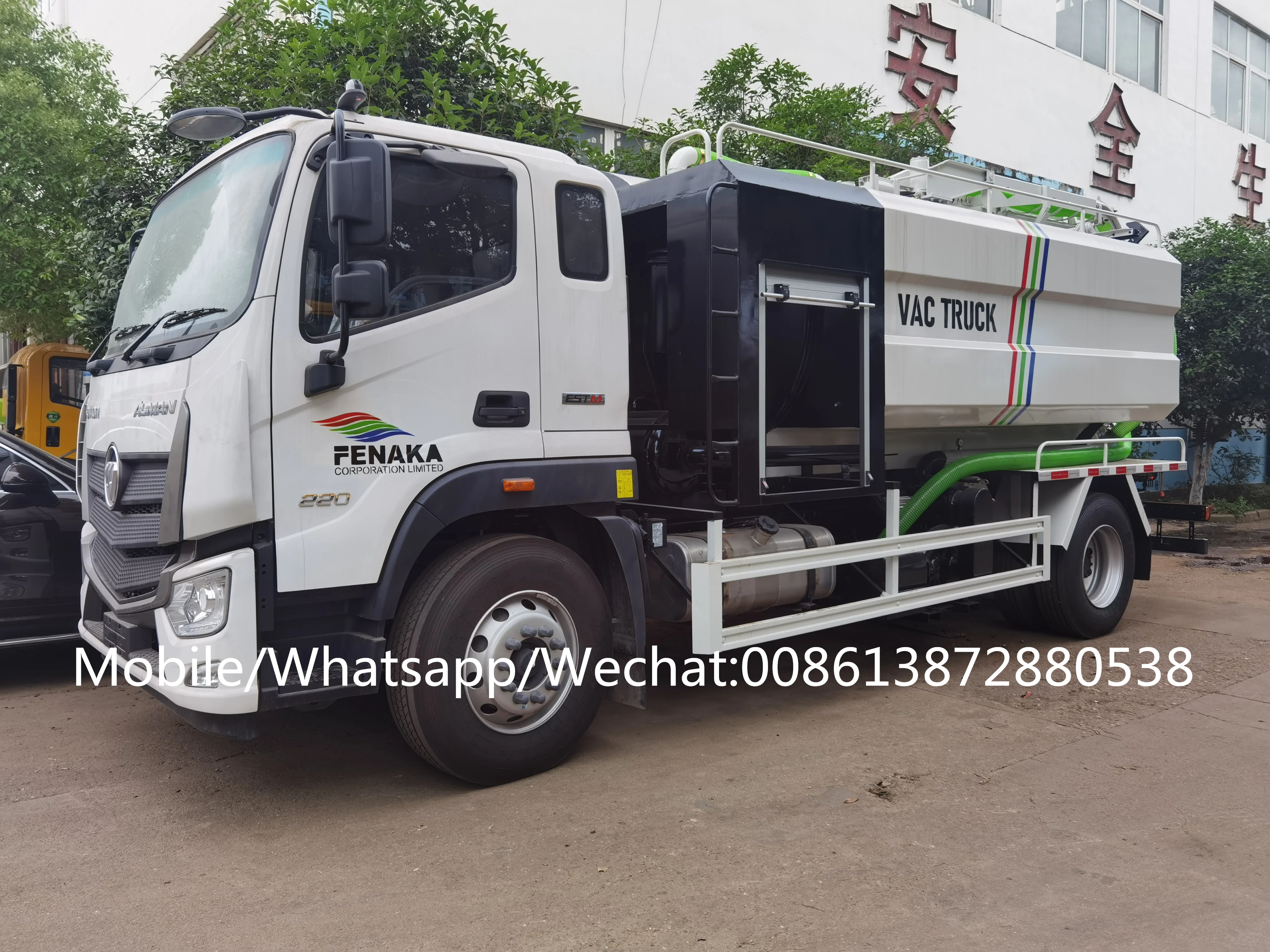 Foton Aumark 6 wheelers  high pressure washing(2000liters) and suction tank(8000liters) truck
