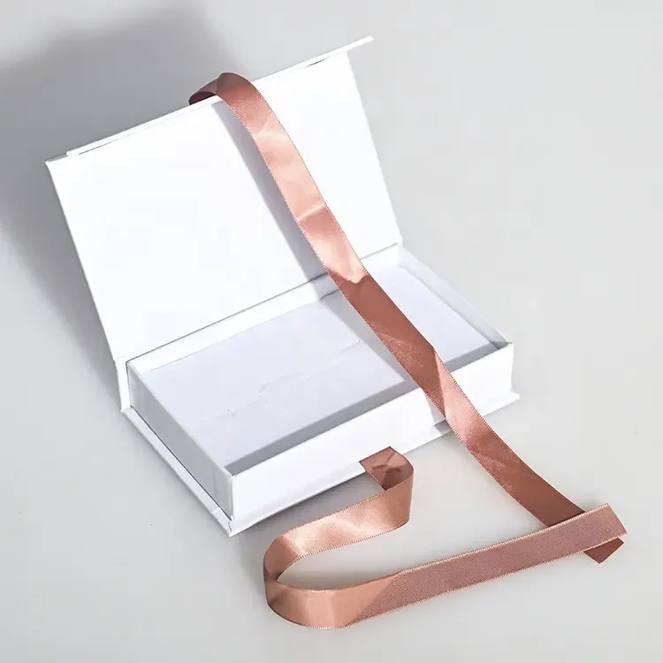 Custom Luxury Cardboard Boxes for Packaging Magnetic Gift Box Press On Fancy Artificial Nails Tip Packaging Box With Ribbon
