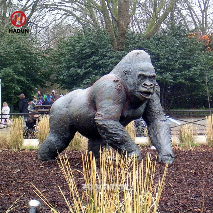 Large size modern garden bronze modern life size gorilla sculpture statue for sale