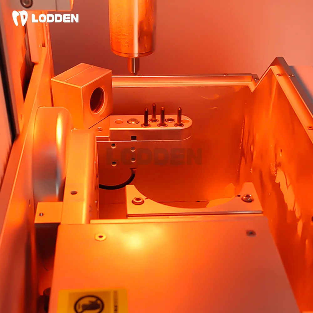 Lodden 5 оси CadCam фрезерный станок Видимый D11 сухой стоматологический лабораторный Высокоточный циркониевый