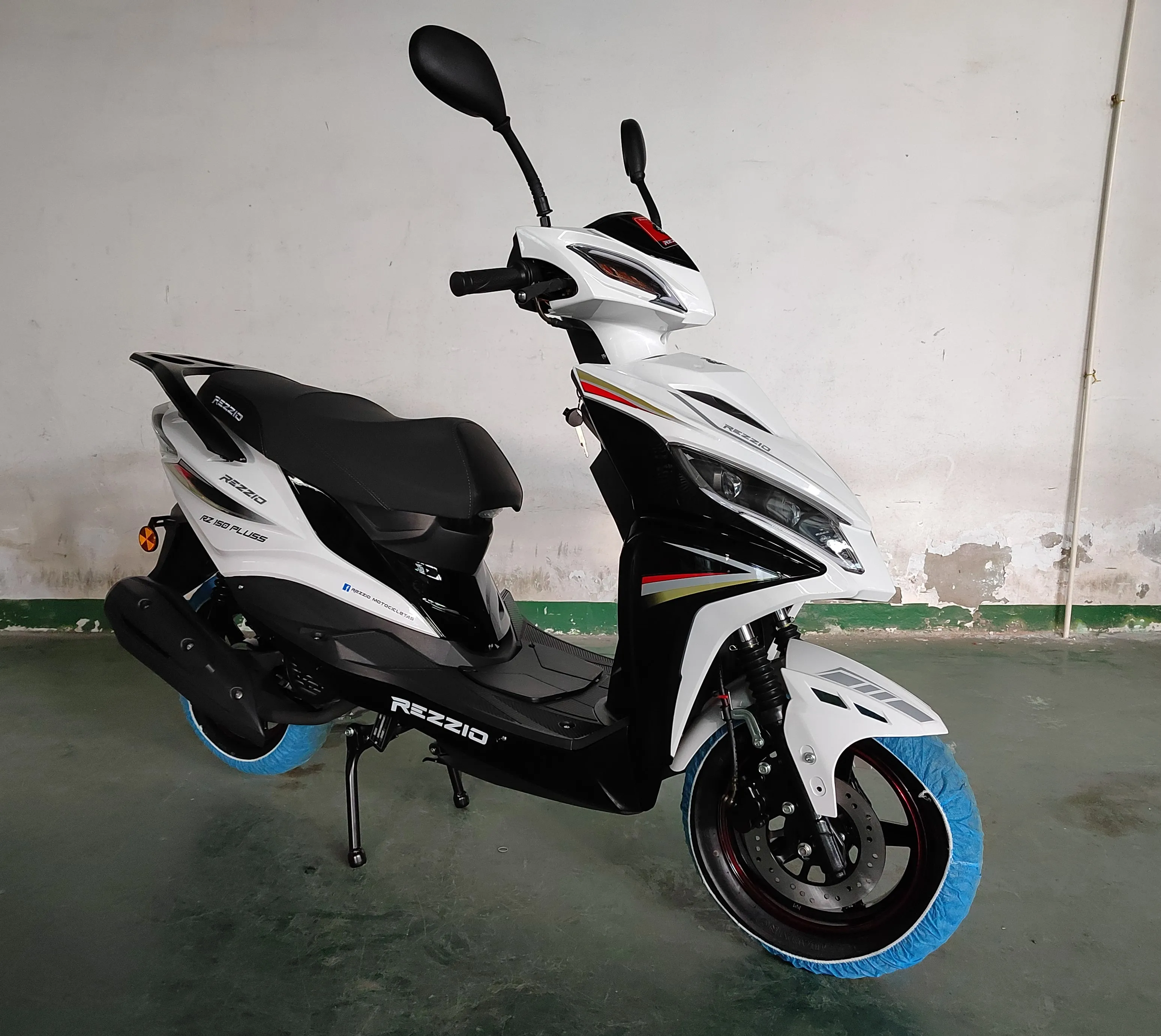 New 50cc moped moto 150 gasoline motorcycles safe smooth lines motorcycle gas scooters for adults petrol scooter 49cc