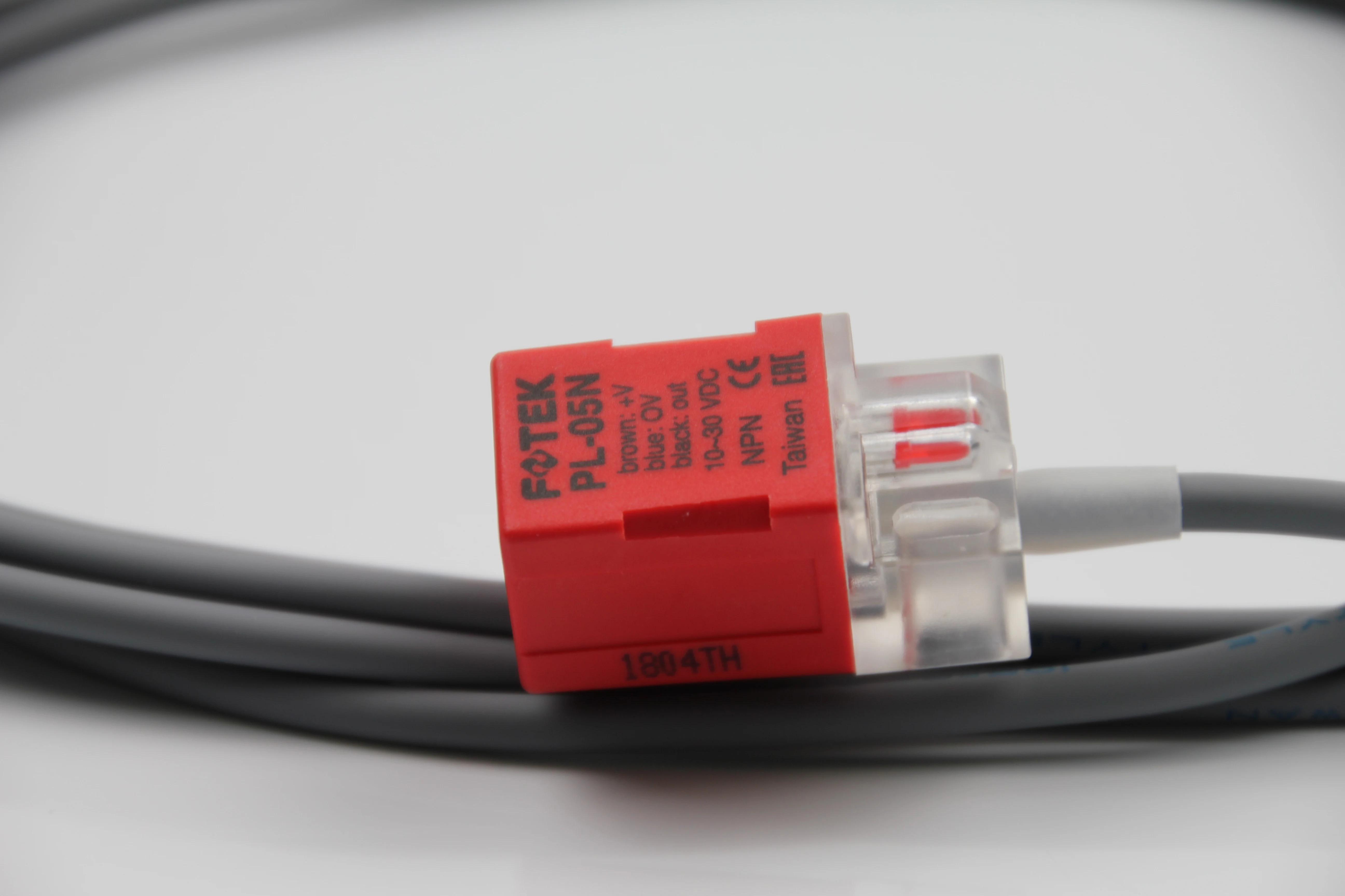 FOTEK Square Proximity Switch PL-05N NPN. NO Normally Open Detection Distance 5 mm Sensor