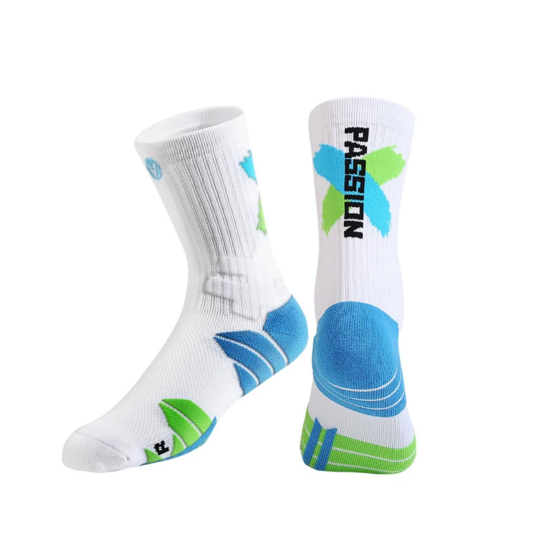 New design custom letter logo sport socks manufacturer