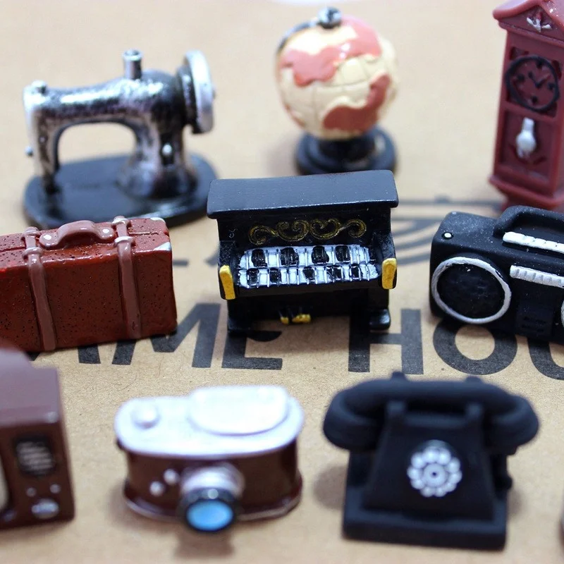 CHIHUA Wholesale100Pcs Mixed Resin handicrafts decoration DIY Craft Doll house accessories