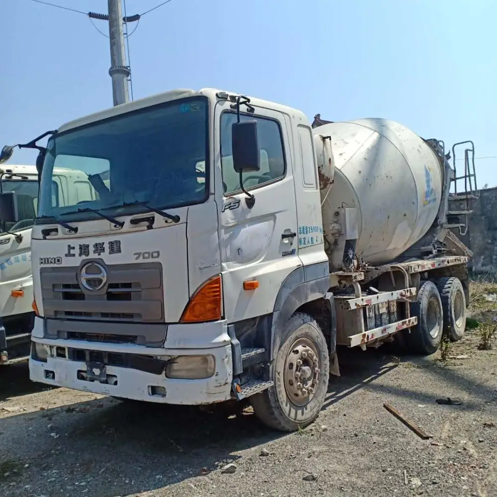  Б/у Бетономешалка Hino 6X4 10 колес серия