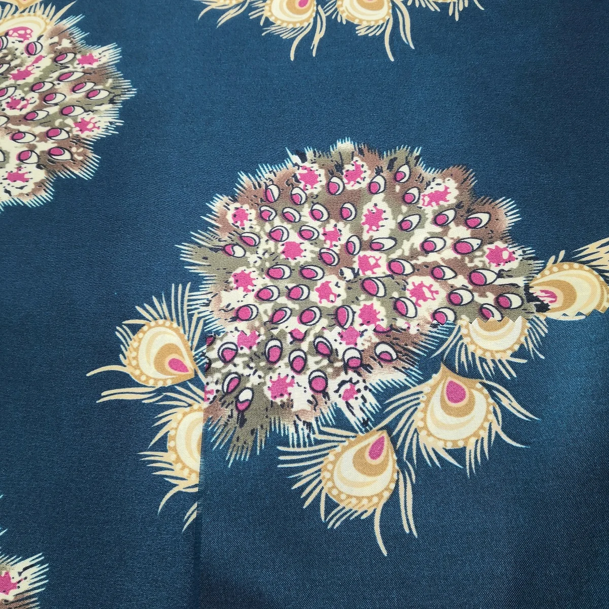 Custom Digital Printing Fabrics Wholesale Women Silk Satin 100% Polyester Fabric For Clothes