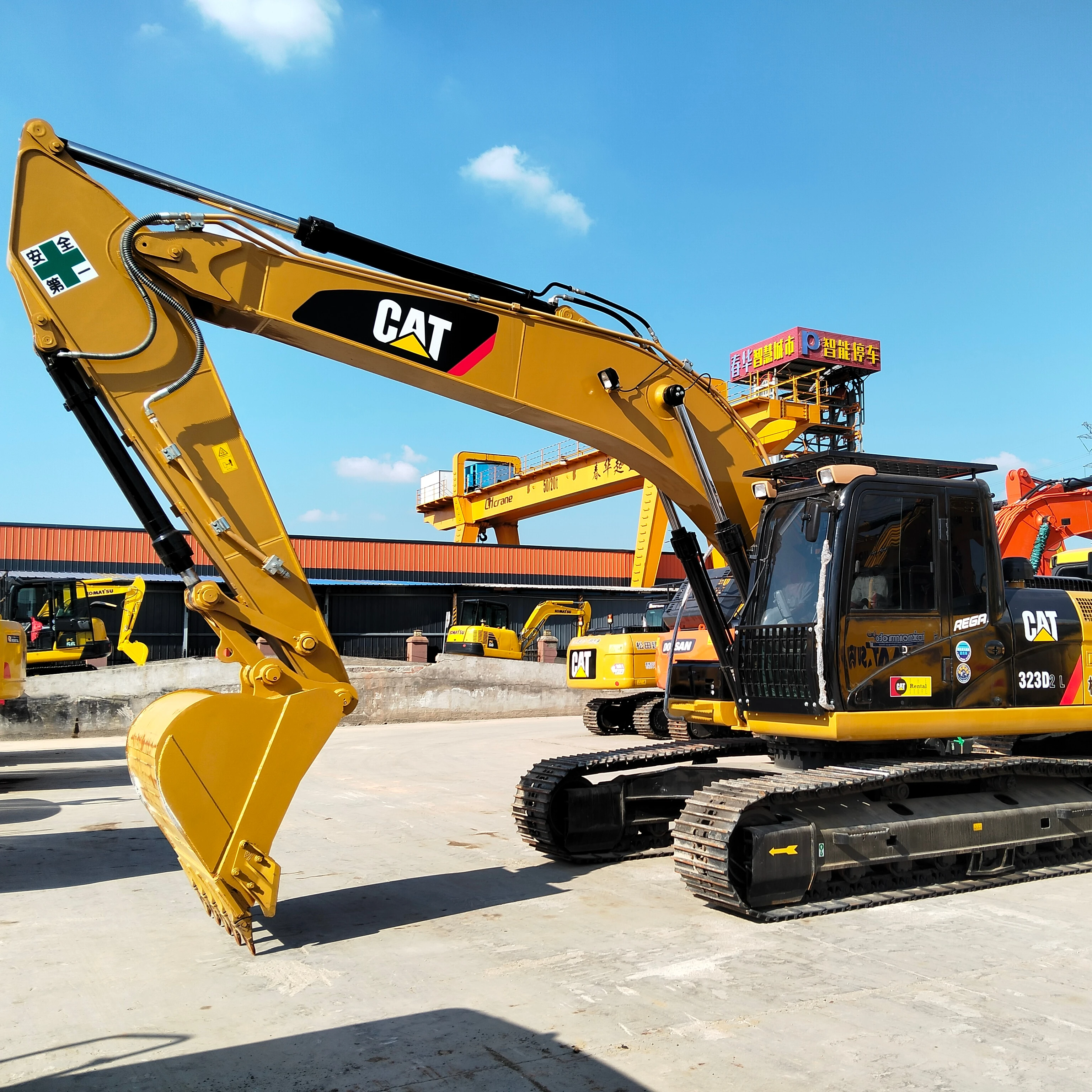 Заводская цена использованный экскаватор двигатель CAT 323D2 оригинальный гусеничный гидравлический мини-экскаватор Caterpillar 323D 323