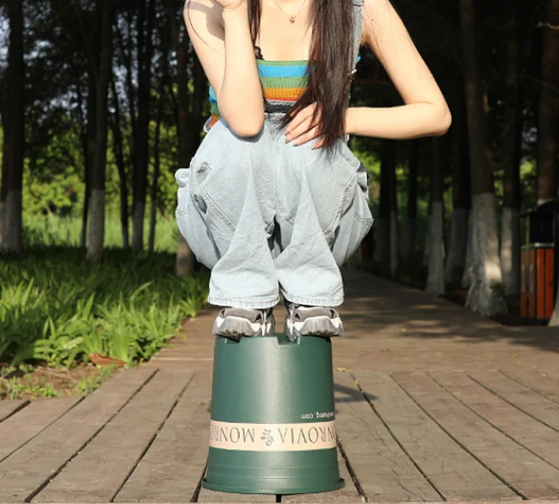 Hot sell Plastic Plant Pots various sizes factory direct sales at low price garden decoration pot Lots of color options