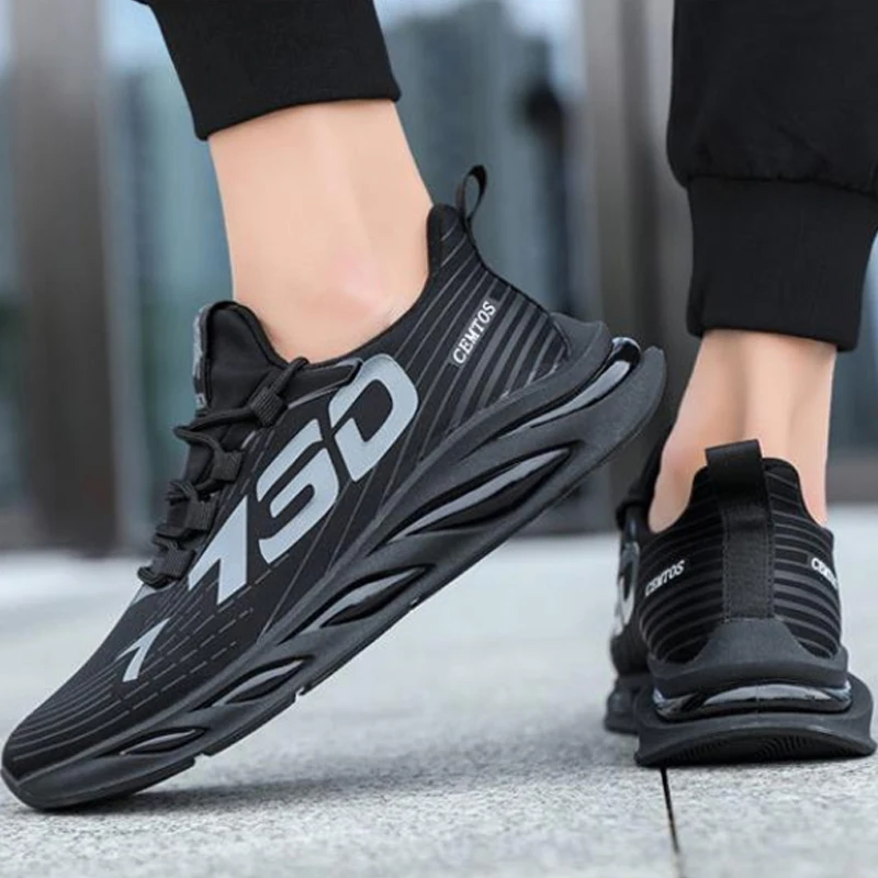 Самые популярные дышащие сетчатые беговые черные кроссовки на шнуровке, оптовая продажа, Повседневная модная Нескользящая теннисная обувь для мужчин