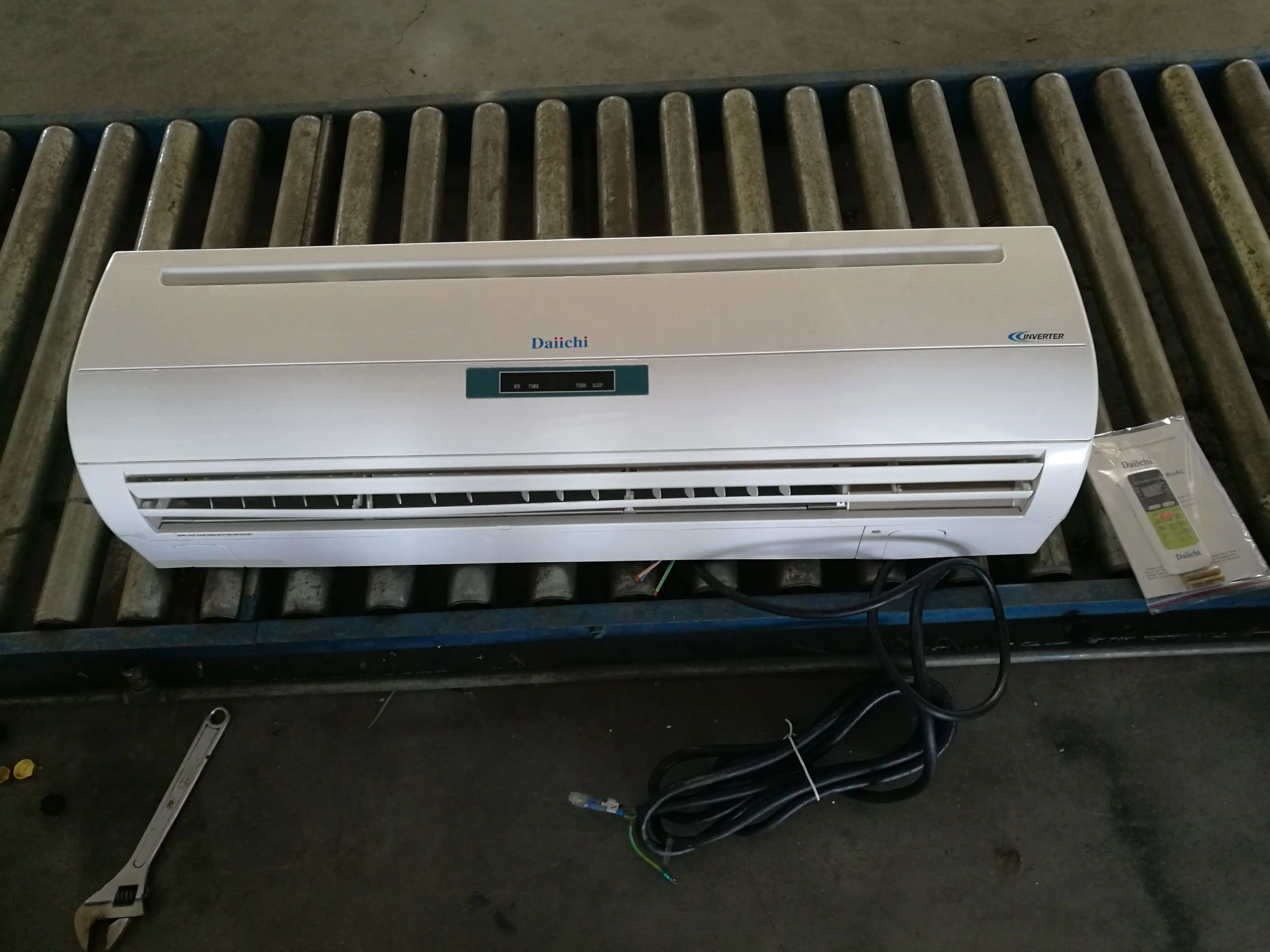 Professional Manufacturing Two Channel Switch Environmentally Friendly Ac 1.5 Ton Split Inverter Air Conditioner