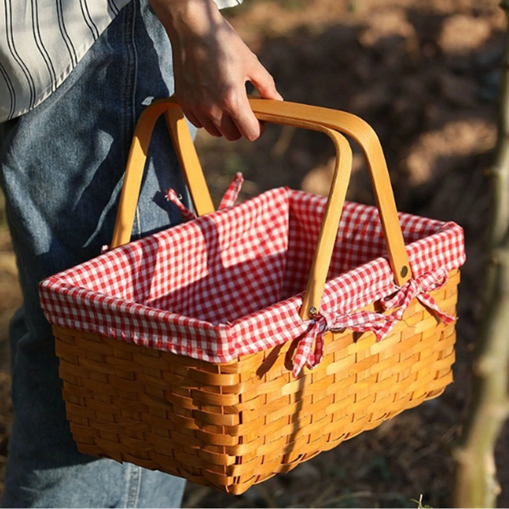 New Design Handmade Nature Rattan Rectangle Wicker Willow Customized Picnic Basket Hamper Set With Lid For 4 Person